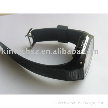 Watch Mobile M810 With Tri-band Frequency For Worldwide Use